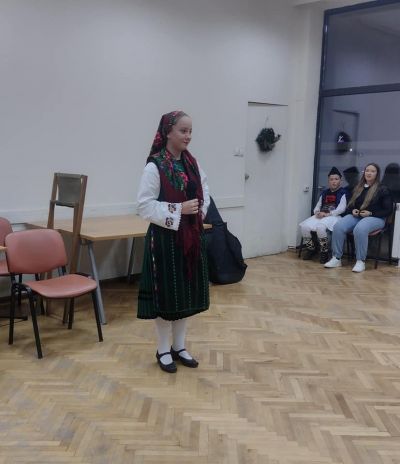 ПРОДУКЦИЯ НА ШКОЛИТЕ КЪМ ЧИТАЛИЩЕТО 16
