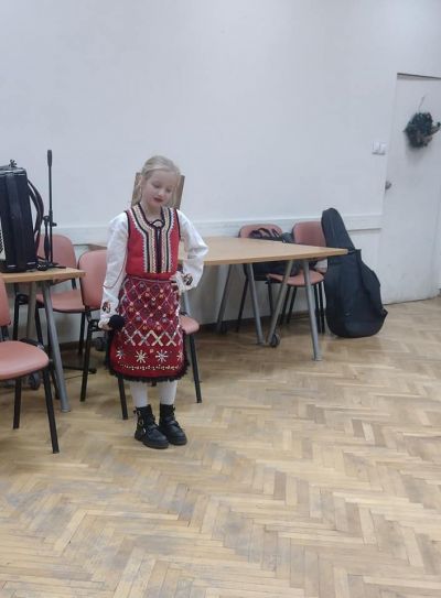 ПРОДУКЦИЯ НА ШКОЛИТЕ КЪМ ЧИТАЛИЩЕТО 6