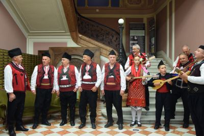 Разложки фолклорни групи с достойно участие в научната конференция ТЕРЕНИ И ПОСОКИ в Българска академия на науките - 17 октомври 2025 г. гр. София 5