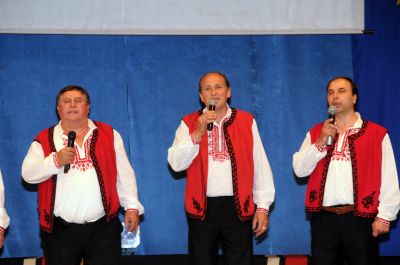 Мъжка фолклорна певческа група  "Перун" 2